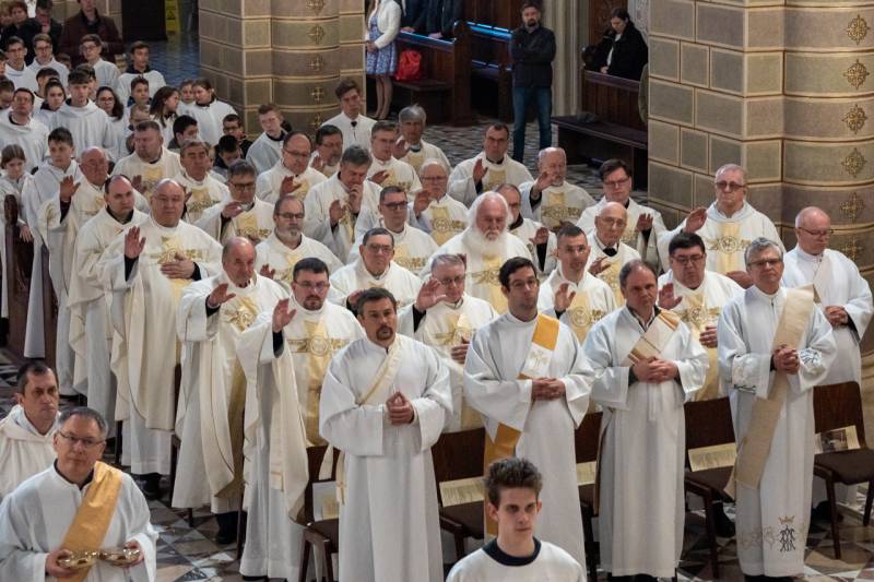 2024_03_28_olajszentelesi szentmise_81.jpg